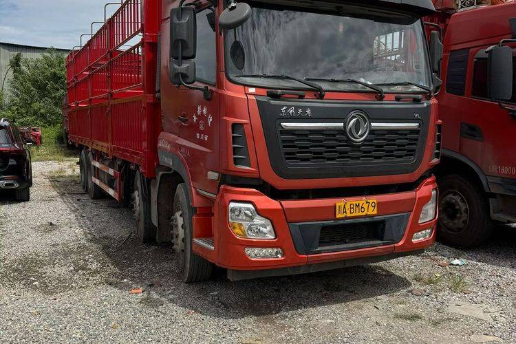 二手东风商用车 450马力 载货车