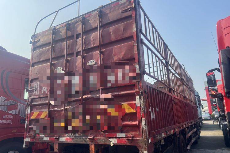 二手东风商用车 300马力 载货车