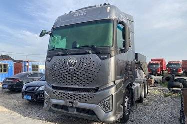 二手福田 欧曼银河 穿越版 660马力 6X4 AMT自动档牵引车(国六) 双驱 福田康明斯二手牵引车 黄牌