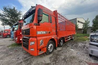 二手中国重汽 汕德卡SITRAK G7S 350马力 6X2 9.6米AMT自动档仓栅式载货车(国六) 前四后四 曼二手载货车 黄牌图片