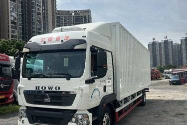 二手中国重汽 HOWO TX 250马力 4X2 9.6米厢式载货车(国六) 单桥 曼二手载货车 黄牌图片