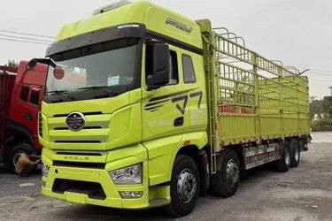 二手一汽解放 J7重卡 460马力 8X4 9.4米仓栅式载货车(国六) 前四后八 锡柴二手载货车 黄牌