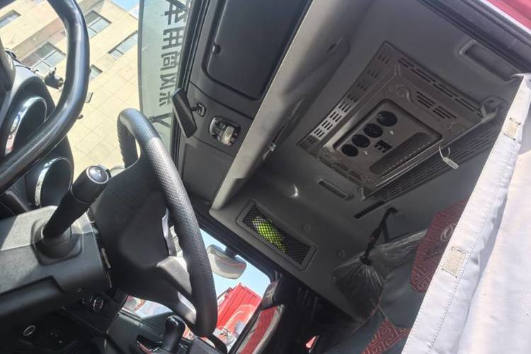 二手东风商用车 245马力 载货车