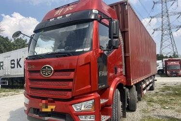 二手一汽解放 J6L中卡 精英版 260马力 4X2 9.7米厢式载货车(国六) 单桥 大柴二手载货车 黄牌图片