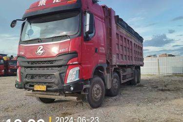 二手东风柳汽 乘龙H7 520马力 8X4 8.6米自卸车(国五) 前四后八 玉柴二手自卸车 黄牌图片