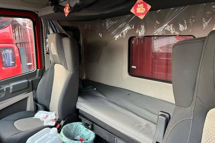 重汽豪沃(HOWO) 290马力 载货车