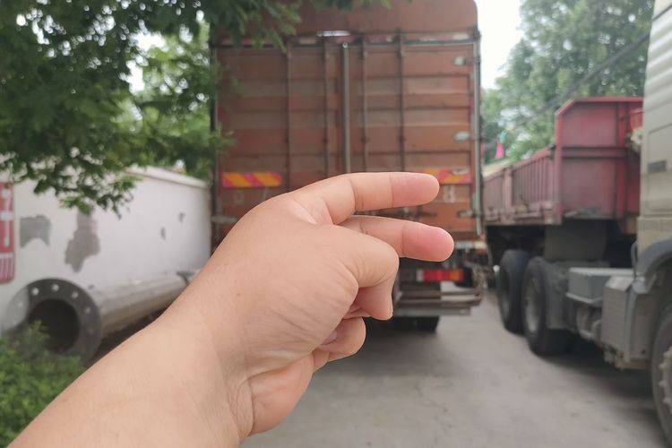 二手东风商用车 245马力 载货车