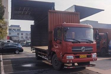 东风商用车 天锦中卡 160马力 4X2 6.8米厢式载货车(国五) 单桥 东风二手载货车 黄牌