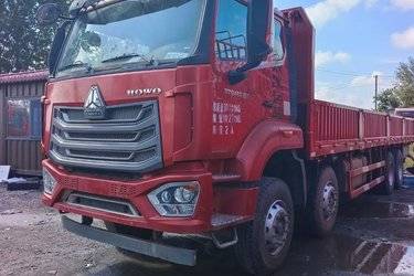 二手中国重汽 豪沃N7W 460马力 8X4 9.5米栏板载货车(国六) 前四后八 曼二手载货车 黄牌图片