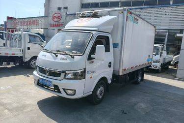 二手东风途逸 T5 1.6L 122马力 汽油 2.725米双排厢式小卡(国六) 单桥 常柴二手载货车 蓝牌图片