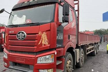 二手一汽解放 新J6P重卡 500马力 8X4 9.5米栏板载货车(国五) 前四后八 锡柴二手载货车 黄牌图片