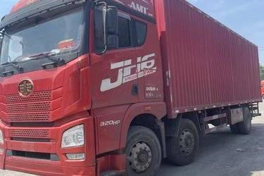 二手青岛解放 JH6重卡 领航版2.0 290马力 6X2 9.4米厢式载货车(国六) 单桥 锡柴二手载货车 黄牌