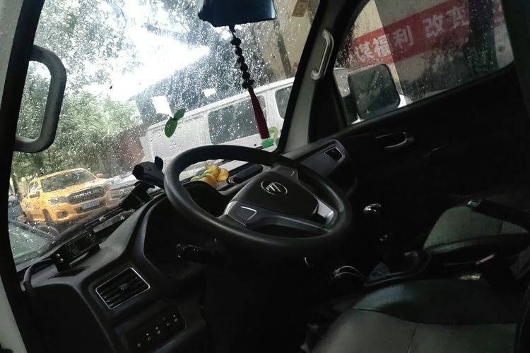 二手福田祥菱 116马力 载货车