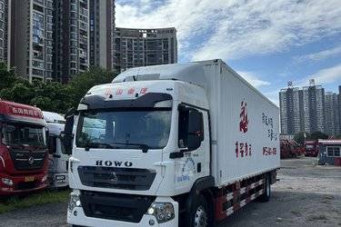 二手中国重汽 HOWO TX 250马力 4X2 9.6米厢式载货车(国六) 单桥 潍柴二手载货车 黄牌图片