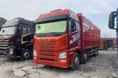 青岛解放 JH6重卡 领航版2.0 500马力 8X4 9.4米仓栅式载货车(国六) 前四后八 潍柴二手载货车 黄牌 青岛解放 JH6重卡 领航版2.0 500马力 8X4 9.4米仓栅式载货车(国六) 前四后八 潍柴二手载货车 黄牌