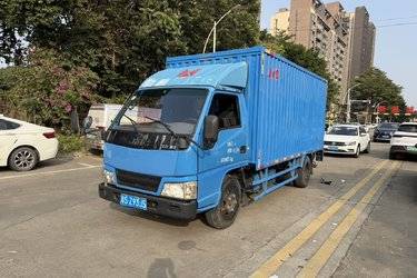 二手江铃 新顺达 109马力 4.21米单排厢式轻卡(国四) 单桥 庆铃五十铃二手载货车 蓝牌