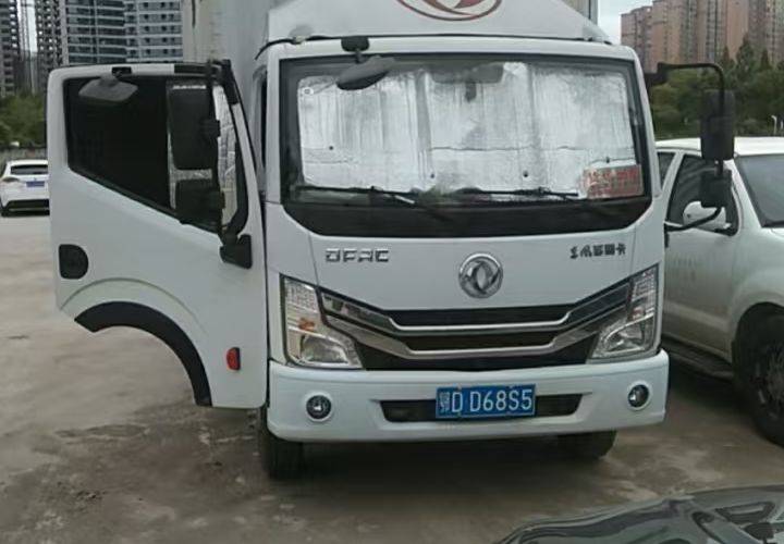 二手东风多利卡 150马力 载货车