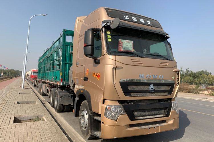 牵引车重汽豪沃howot7h430马力