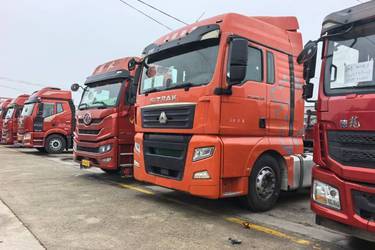 二手中国重汽 汕德卡SITRAK G7W重卡 奢华版 480马力 6X4 牵引车(国六) 双驱 曼二手牵引车 黄牌