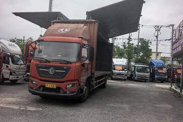 二手东风商用车 天锦KR中卡 180马力 4X2 8米厢式载货车(高顶)(国五) 单桥 东风二手载货车 黄牌图片