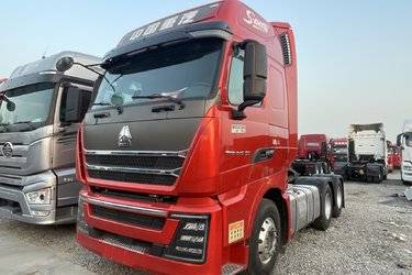 二手中国重汽 HOWO TH7重卡 610马力 6X4 AMT自动档牵引车(国六) 双驱 潍柴二手牵引车 黄牌
