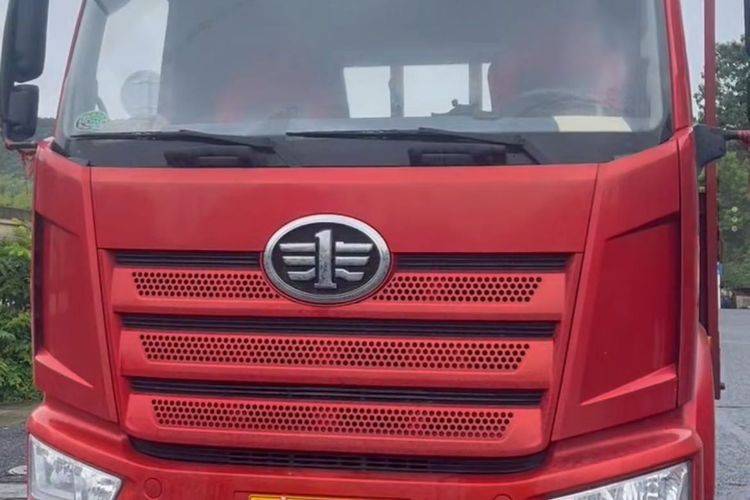 二手一汽解放 280马力 载货车