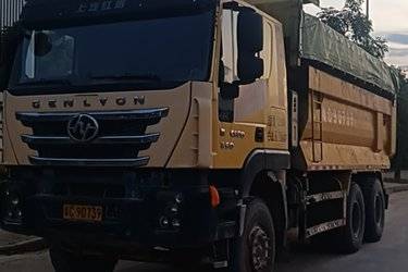 二手上汽红岩 杰狮重卡 350马力 6X4 5.6米自卸车(国五) 后八轮 上菲红二手自卸车 黄牌图片