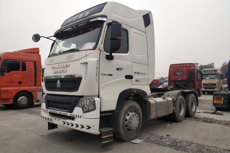 已售二手牵引车 重汽豪沃t7h 540马力