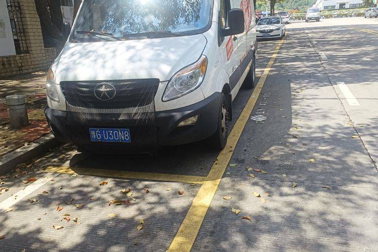 二手江淮星锐 126马力 封闭货车