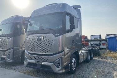 二手福田 欧曼银河 660马力 6X4 AMT自动挡牵引车(国六)(气囊)(国六) 双驱 康明斯二手牵引车 黄牌图片
