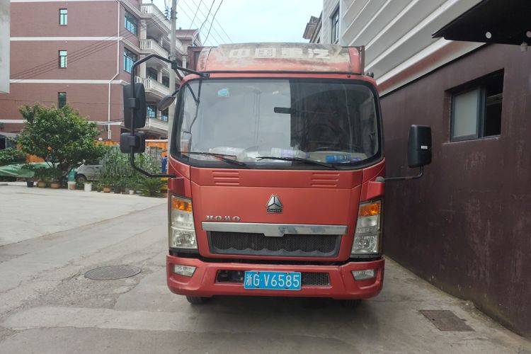 二手重汽HOWO轻卡 95马力 载货车
