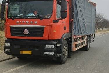 二手中国重汽 汕德卡SITRAK G5重卡 250马力 4X2 6.8米AMT自动挡仓栅式载货车(国六) 单桥 曼二手载货车 黄牌图片