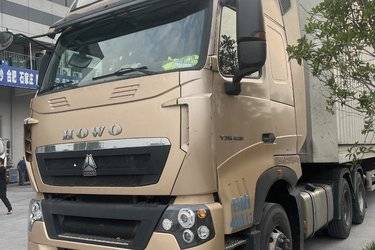 二手中国重汽 HOWO T7H重卡 440马力 6X4牵引车(3.909速比)(国五) 双驱 曼二手牵引车 黄牌