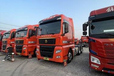 二手中国重汽 汕德卡SITRAK G7S重卡 680马力 6X4 AMT自动档牵引车(国六) 双驱 潍柴二手牵引车 黄牌