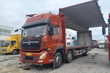 二手东风商用车 天龙VL重卡 245马力 6X2 9.6米厢式载货车(国五) 前四后四 东风二手载货车 黄牌