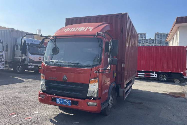 二手重汽HOWO轻卡 130马力 载货车