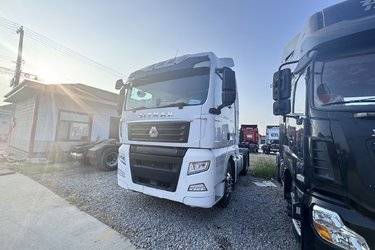 二手中国重汽 汕德卡SITRAK G7重卡 540马力 4X2 AMT自动挡牵引车(国六) 单桥 曼二手牵引车 黄牌