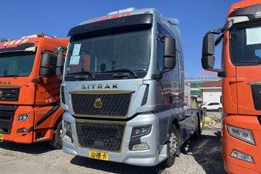 二手中国重汽 汕德卡SITRAK C9H重卡 560马力 6X4 LNG自动档牵引车(国六) 双驱 潍柴二手牵引车 黄牌图片