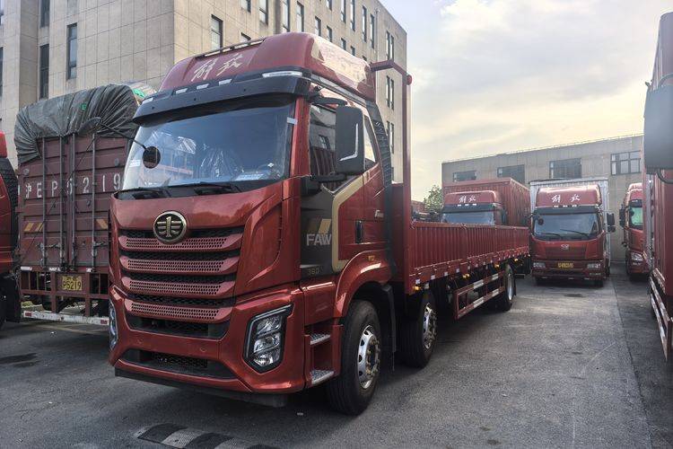 二手一汽解放 360马力 载货车