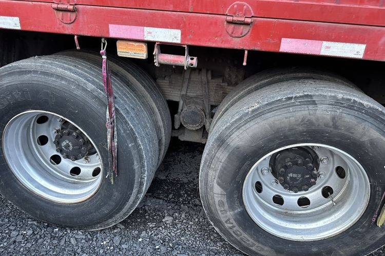 二手东风商用车 560马力 载货车
