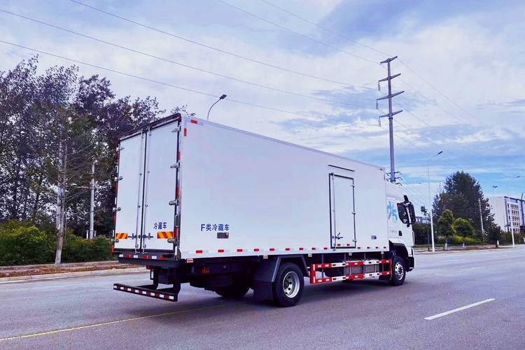 二手东风柳汽乘龙 320马力 专用车