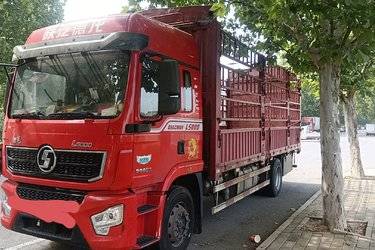 二手陕汽重卡 德龙L5000 绿通版 240马力 4X2 6.8米仓栅式载货车(国六) 单桥 玉柴二手载货车 黄牌图片