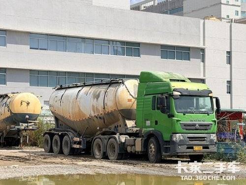 重汽豪沃(HOWO) 380马力 牵引车