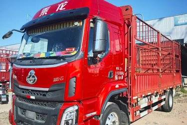 二手东风柳汽 乘龙H5中卡 270马力 4X2 6.8米仓栅式载货车(国六) 单桥 玉柴二手载货车 黄牌