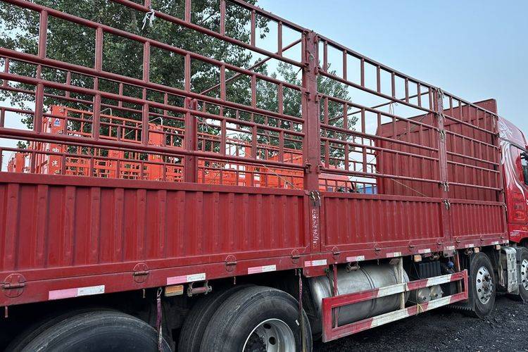 二手东风商用车 560马力 载货车