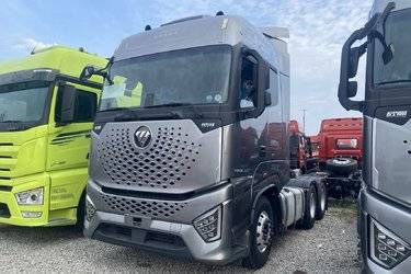 二手福田 欧曼银河 660马力 6X4 AMT自动挡牵引车(国六)(气囊)(国六) 双驱 康明斯二手牵引车 黄牌图片