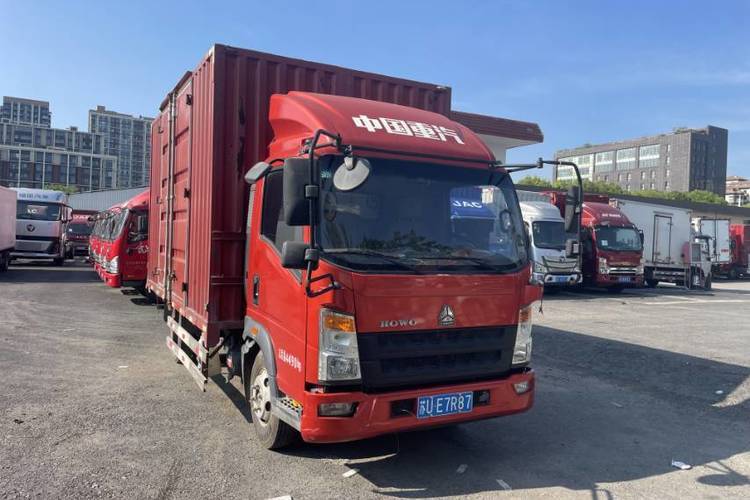 二手重汽HOWO轻卡 130马力 载货车