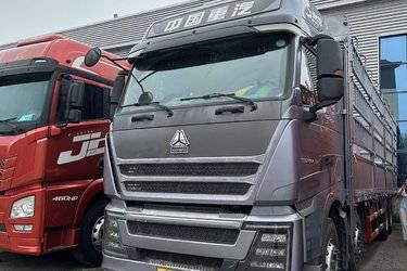 二手中国重汽 HOWO TH7重卡 500马力 8X4 9.5米仓栅式载货车(国六) 前四后八 曼二手载货车 黄牌