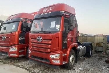 二手一汽解放 J6L重卡 350马力 4X2 牵引车(国六) 单桥 锡柴二手牵引车 黄牌