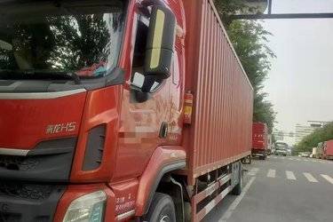 二手东风柳汽 乘龙H5中卡 220马力 4X2 9.6米厢式载货车(国五) 单桥 东风康明斯二手载货车 黄牌图片